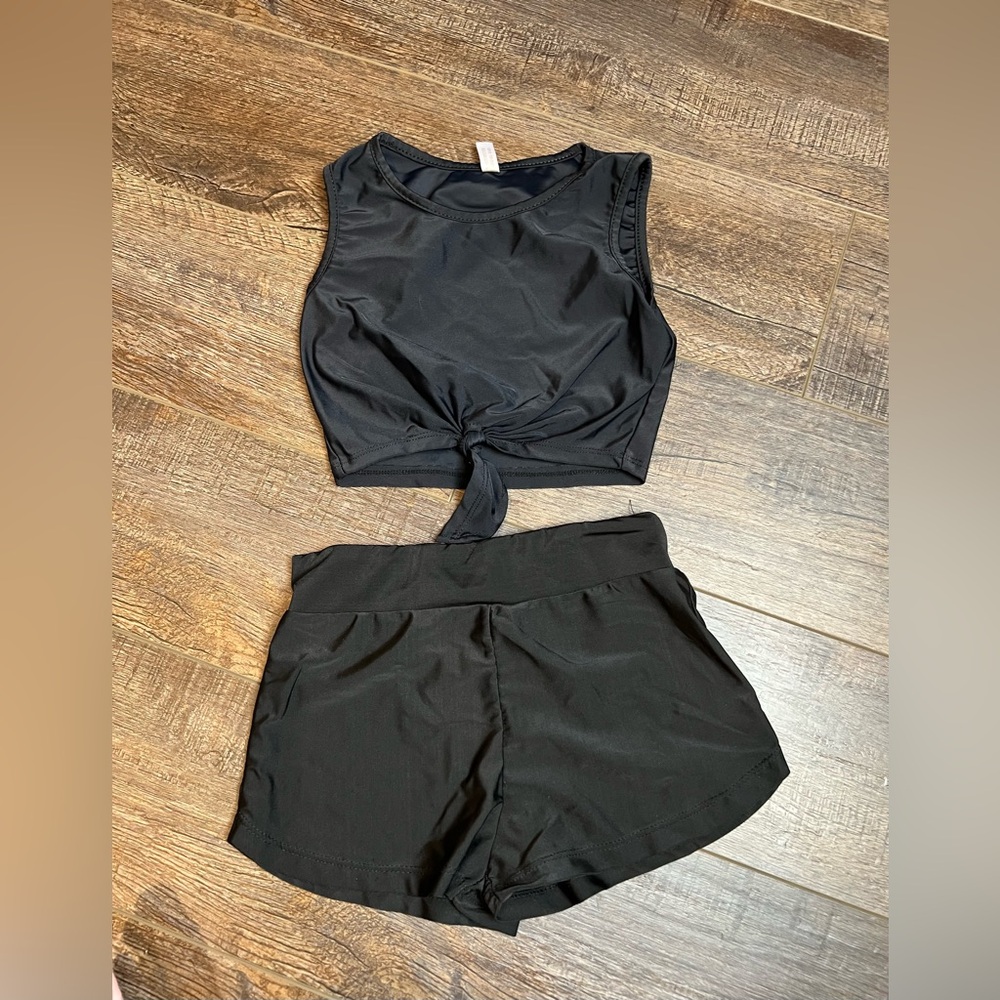 iEFiEL Girls Black 2-Piece Dance Set – Crop Tank & Shorts, Size 6 (5-6Y)